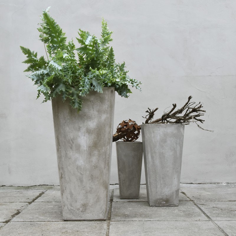 Vaso grigio in Fibreclay base quadrata ⩛ vendtia online In•Vasi
