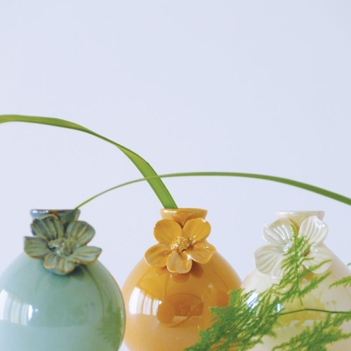 Vaso porcellana con fiore - vendtia online In•Vasi