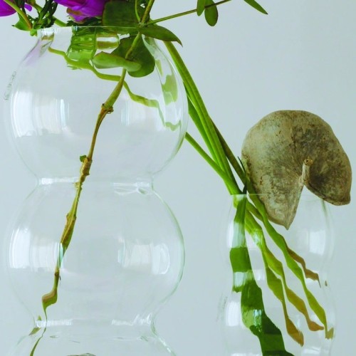 Vaso in vetro cattedrale trasparente con bombature - online su In•Vasi